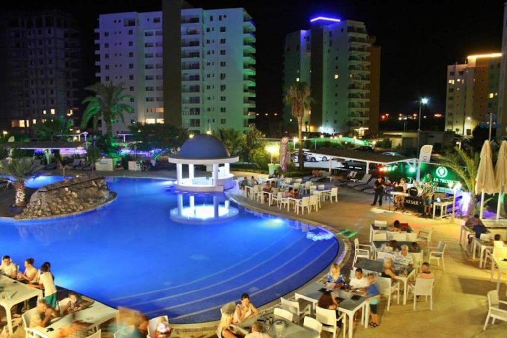 Blue Apartment In 5* Ceasar Resort Trikomo エクステリア 写真